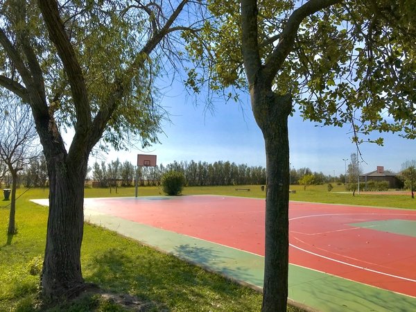 Basket_neben_hotel
